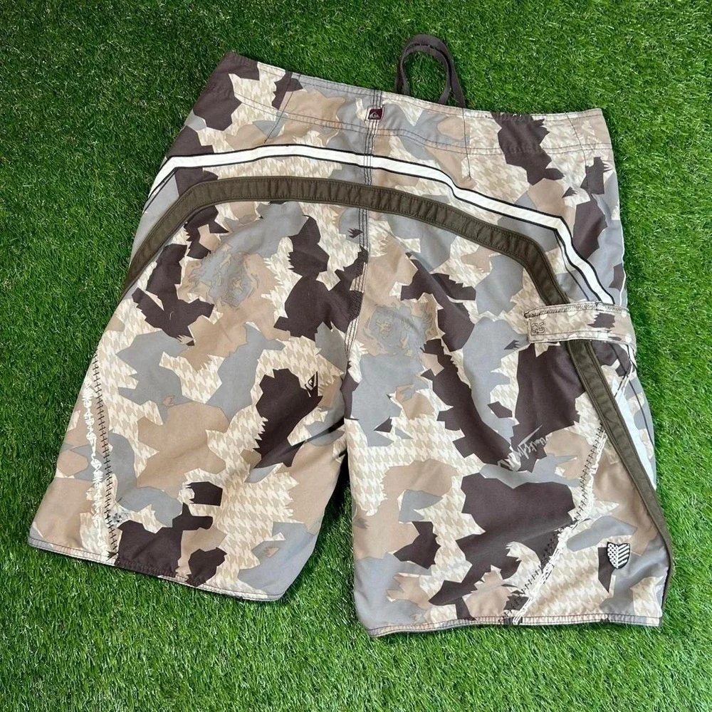 Vintage Quiksilver Camo Board Shorts Mens 36 Surf Swim Trunks Y2K Brown Beach